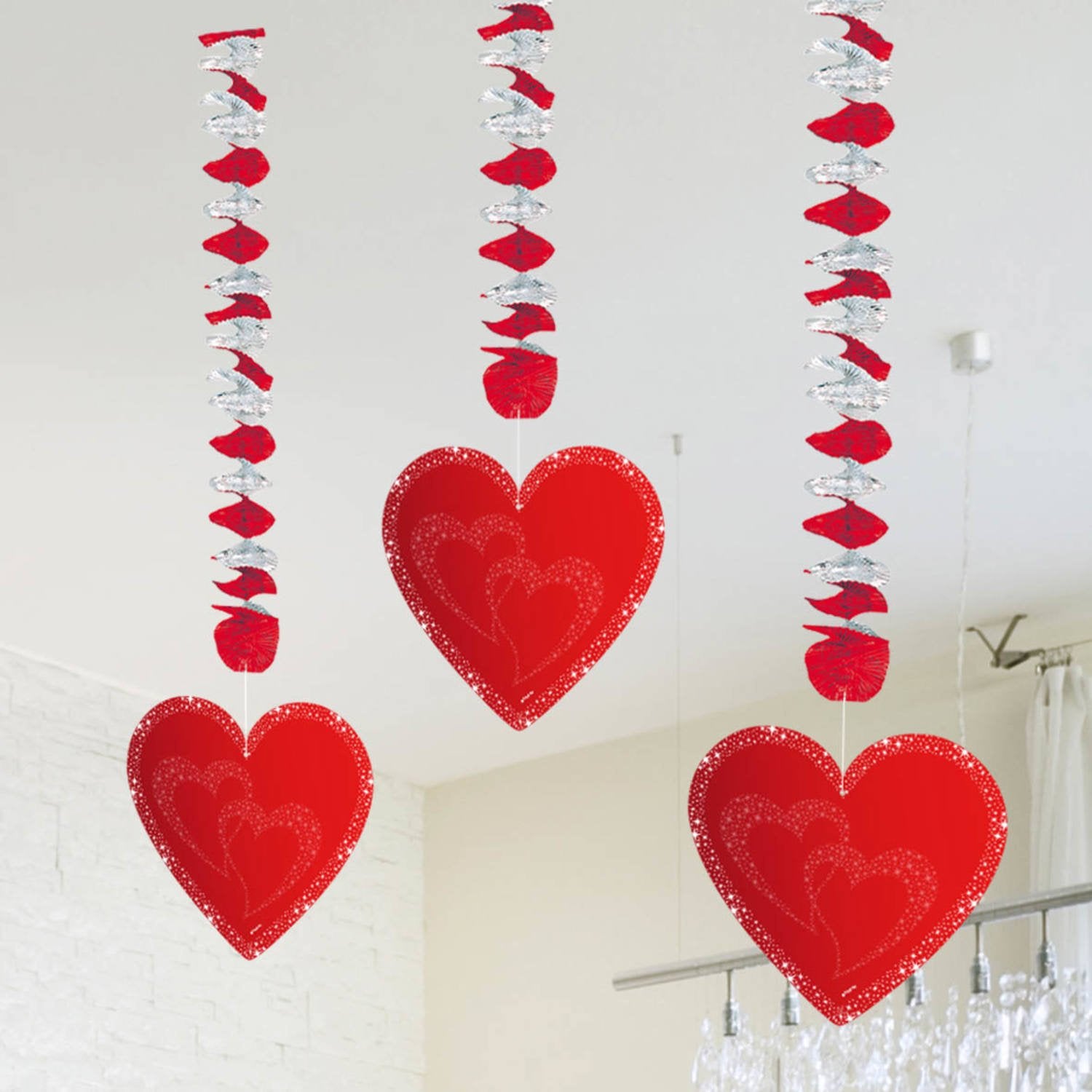3 pendentifs en forme de cœur de 75 cm