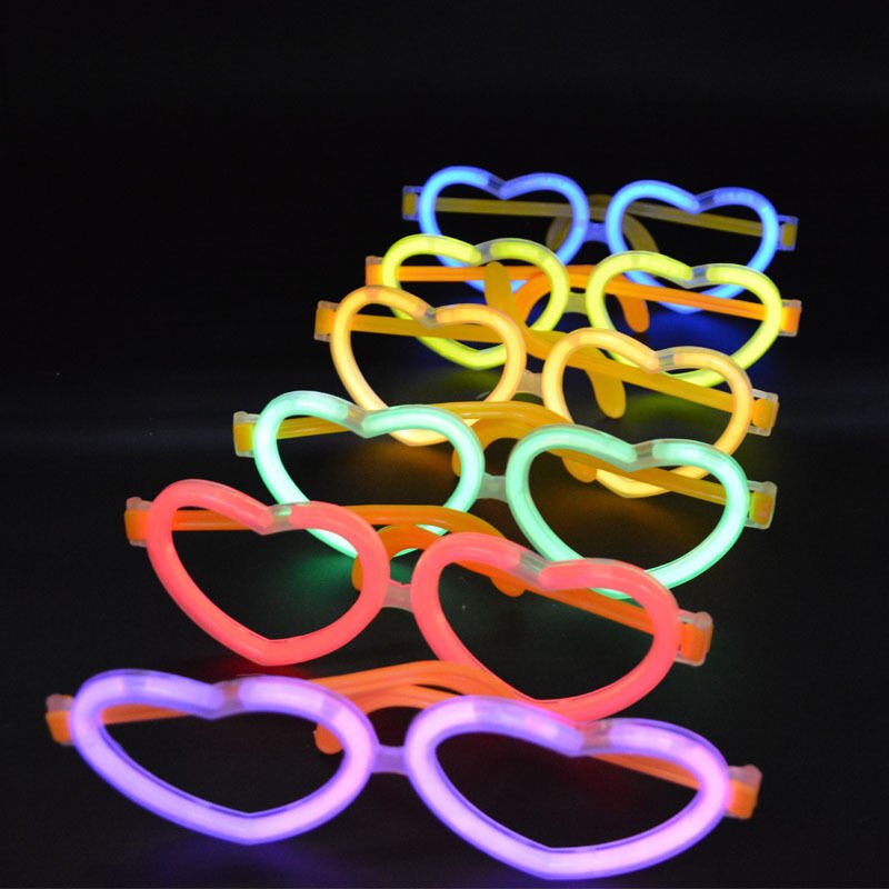 Lunettes individuelles en forme de cœur qui s'illuminent